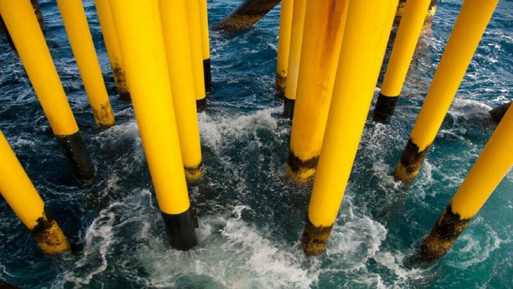 محافظت از مناطق پاشش دریایی با استفاده از پوشش اپوکسی گلس فلیک