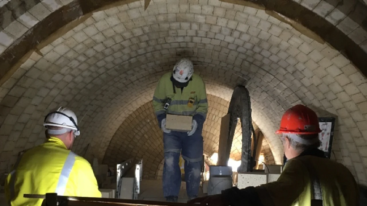 جرم نسوز چیست؟-مقاوم سازی افزیر