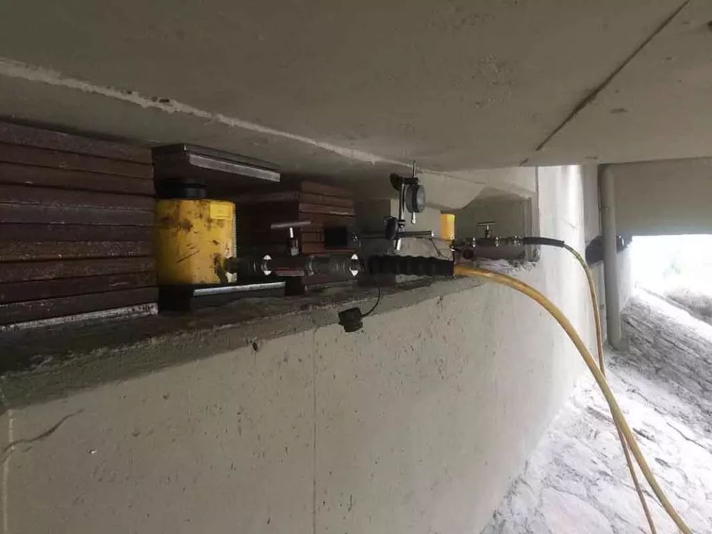 bridge-neoprene-change-AFZIR-CO1