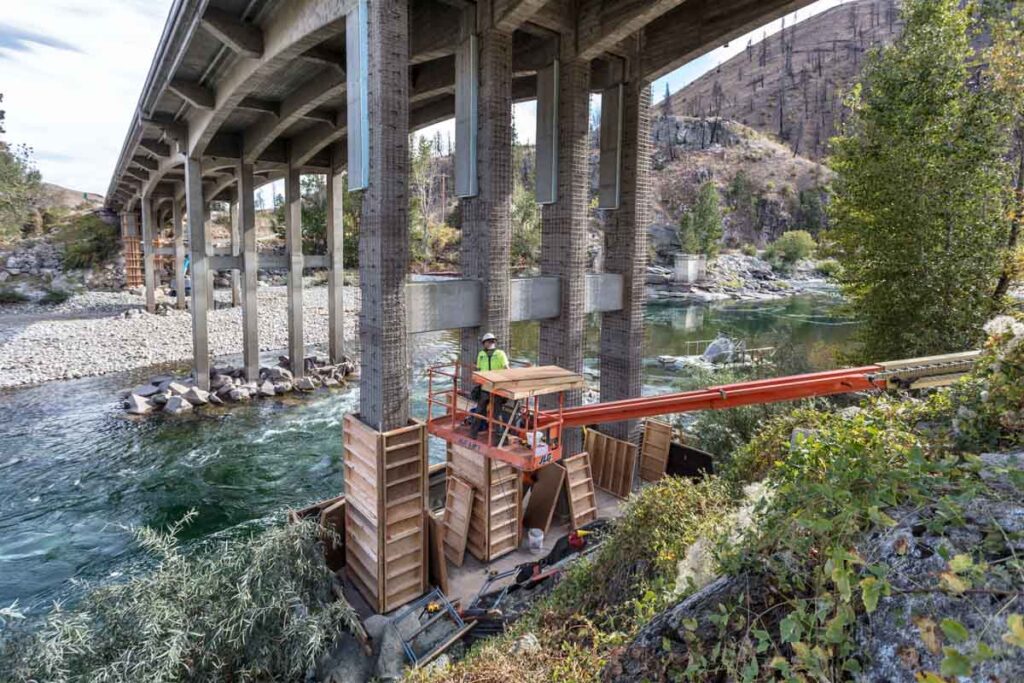 strengthening-concrte-bridge-piles-using-concrete-jacketing-AFZIR-CO31