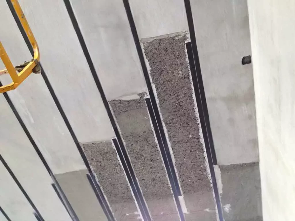 flexural-strengthening-of-concrete-bridge-deck-using-frp-laminate-AFZIR-CO4