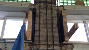 مقاوم سازی ستون بتنی آسیب دیده با ژاکت بتنی