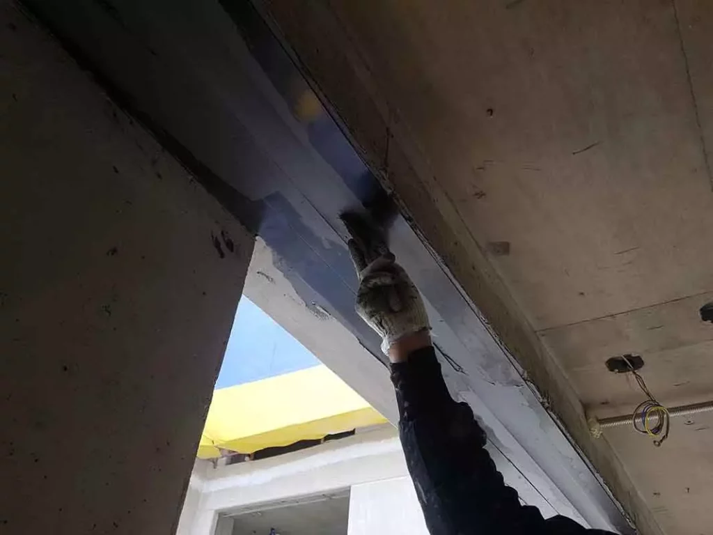 flexural-strengthening-of-concrete-beam-using-frp-laminate-AFZIR-CO2