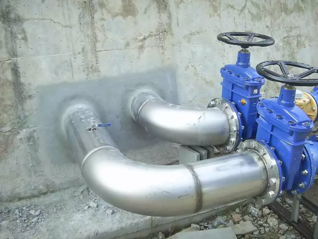 concrete-wall-repair-using-repair-mortar-AFZIR-CO1