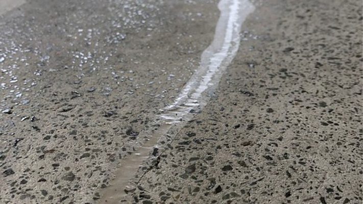 ترمیم ترک کف بتنی با تزریق