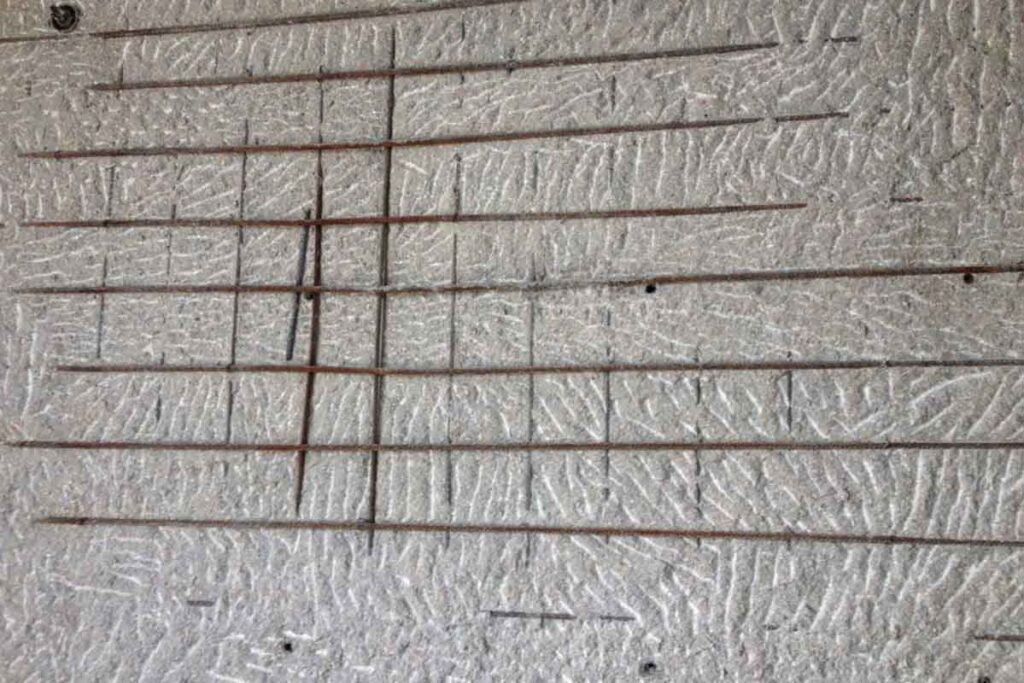 shear-wall-repair-with-visible-rebar-using-repair-mortar-AFZIR-CO2-1