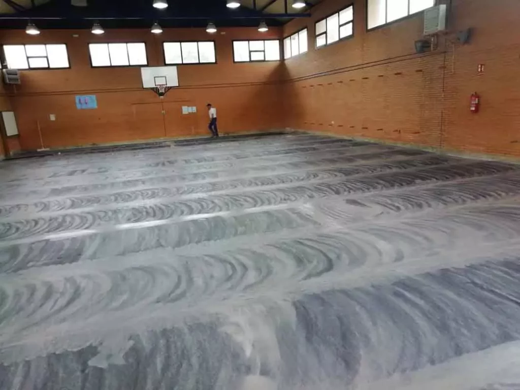 polyurethane-sport-complex-flooring-changing-AFZIR-CO3